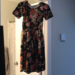 Lularoe small floral Amelia 🌸